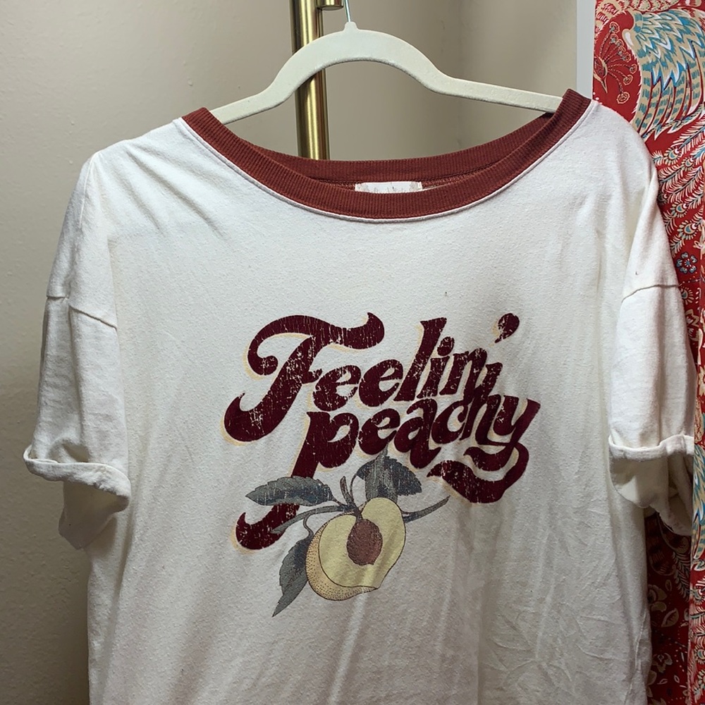Feelin Peachy Graphic Tee